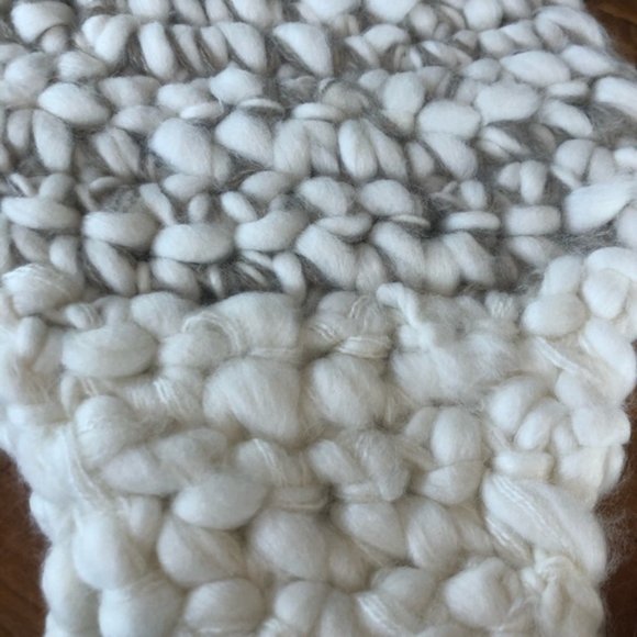 Free People Snow Castle Pom Pom Hat NWT - Picture 8 of 11